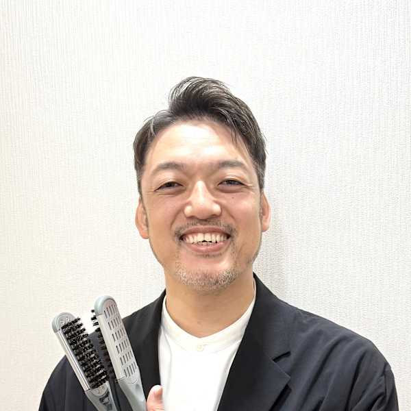 ReD 髪質改善/脱白髪染め【レッド】【レッド】のスタッフ紹介。高田/縮毛矯正/髪質改善/金沢/野々市