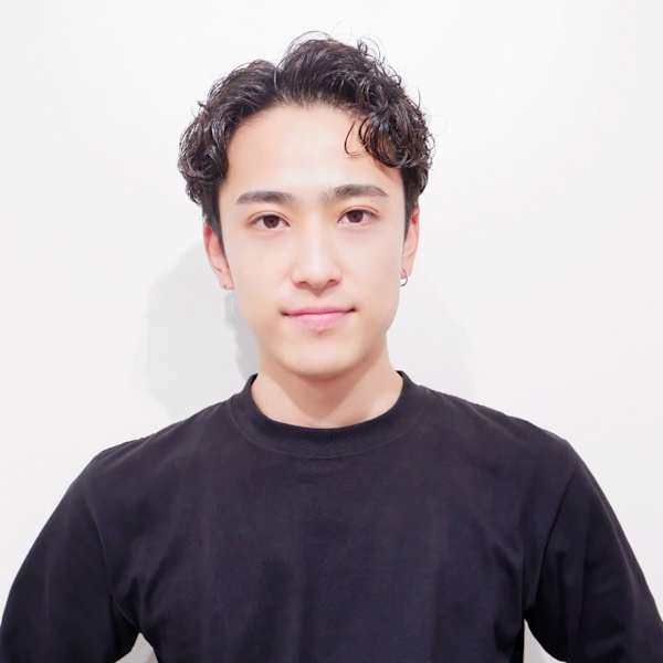 INCE HAIR梅田【インスヘアーウメダ】のスタッフ紹介。長町至