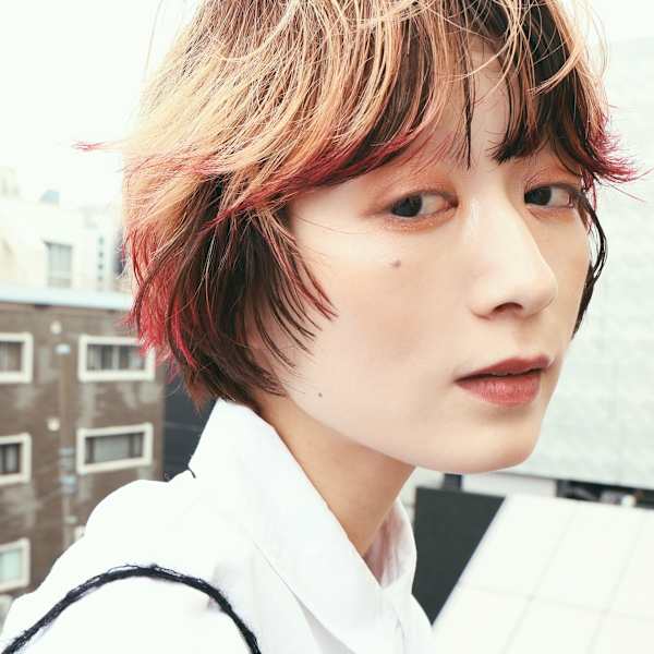 ステップボーンカット/ハンサムショート/デザインカラー