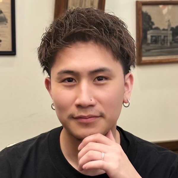 アップバングショート