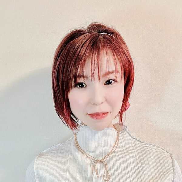 全席個室美容室 Zina 大阪茨木 髪質改善&トリートメント【ゼンセキコシツビヨウシツ ジーナ オオサカイバラキ】のスタッフ紹介。Urara