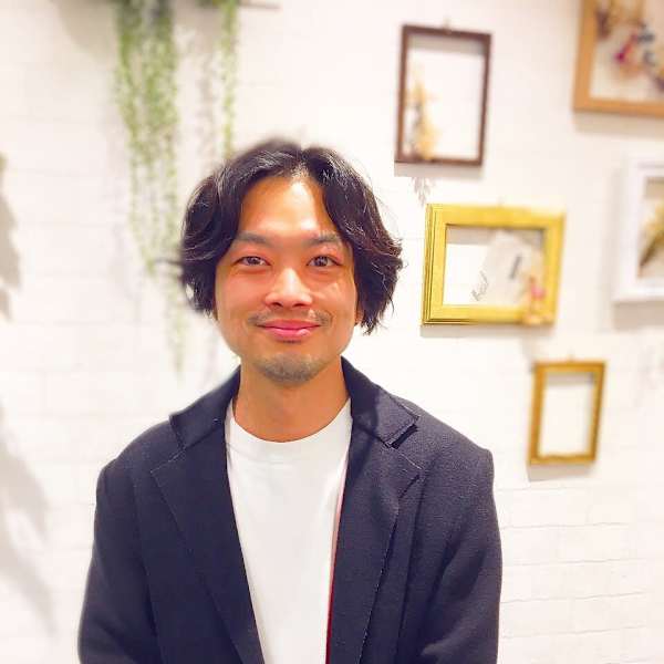 LUXIA【ラクシア】のスタッフ紹介。田崎 裕典
