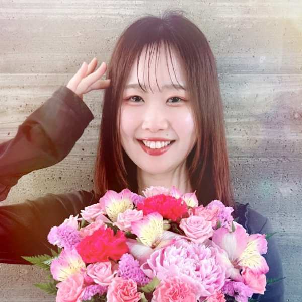 hair+resort valentine【ヘアリゾートバレンタイン】のスタッフ紹介。朝海　咲希