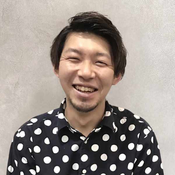 FOURHAUS +n【フォーハウスプラスエヌ】のスタッフ紹介。小鑓 慎也