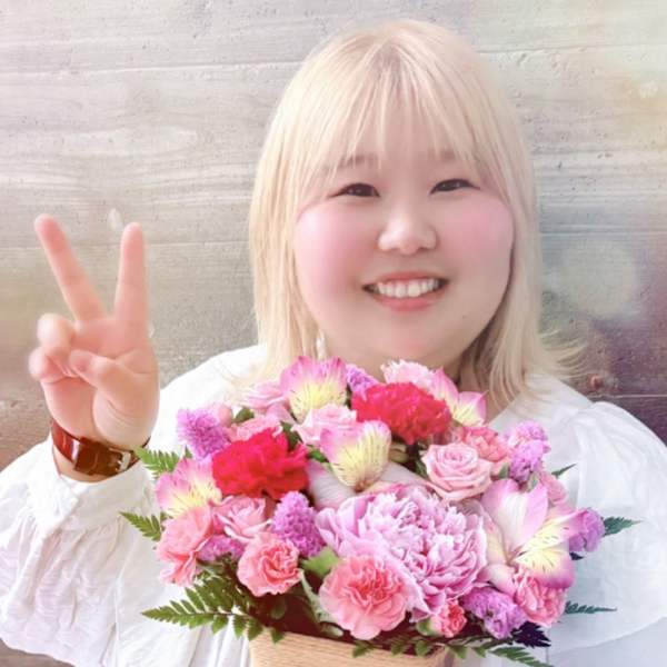 albero【アルベロ】のスタッフ紹介。志村　楓