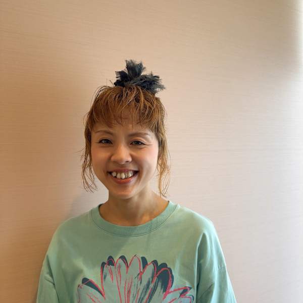 HAIR & MAKE EARTH 佐賀鳥栖店【ヘアメイクアース サガトステン】のスタッフ紹介。田中 恵美