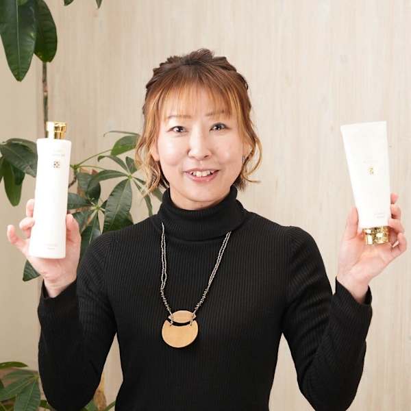美容室GRADO【グラード】【ビヨウシツグラード】のスタッフ紹介。Eriko Yoshida