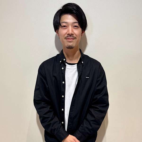 【全席半個室サロン】Natural 仙台長町店【ナチュラル センダイナガマチテン】のスタッフ紹介。佐藤 竜司