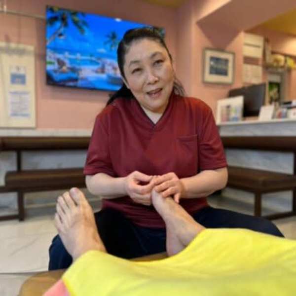 ほぐし屋てあて【ホグシヤテアテ】のスタッフ紹介。ウチダヨシコ