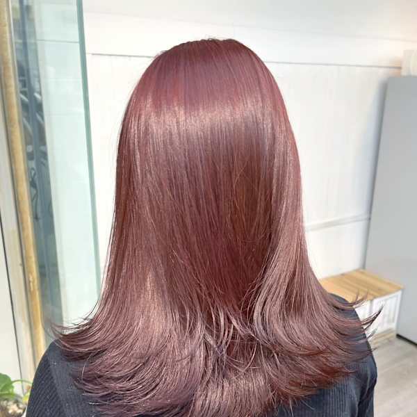 韓国レイヤー大人ミディレッドブラウン似合わせカットイメチェン