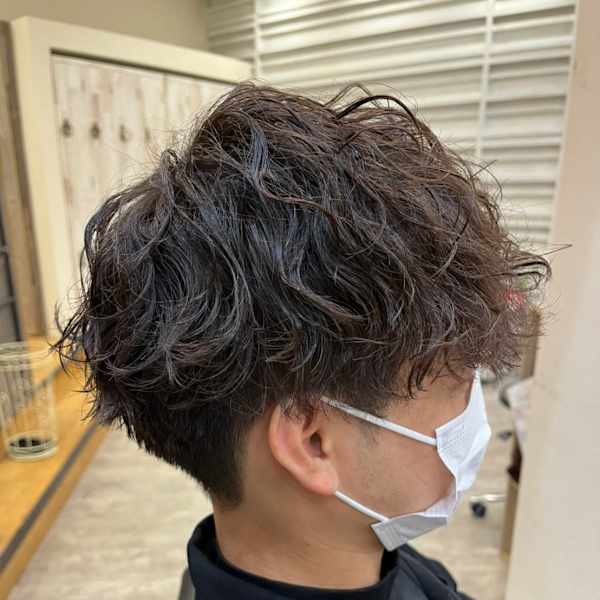 爽やかツーブロック刈り上げ束感アップバング