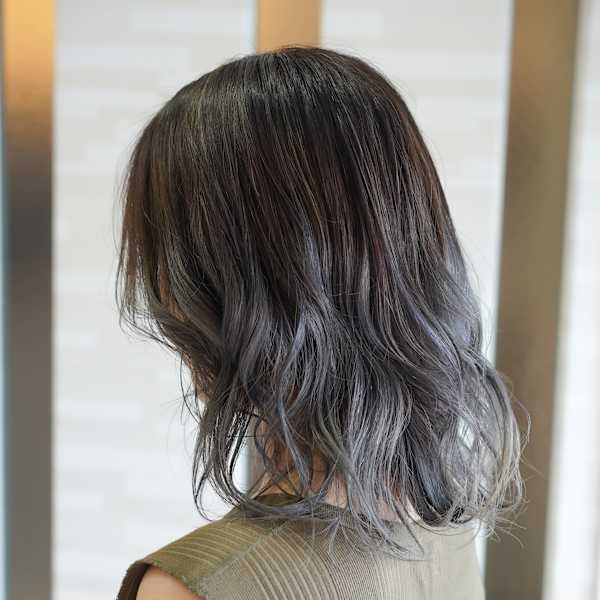 夏の透明感グレージュウェーブ