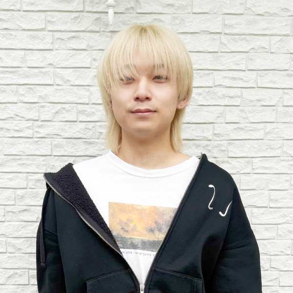 Hair Healing Wish【ヘアヒーリングウィッシュ】のスタッフ紹介。岩野 大海