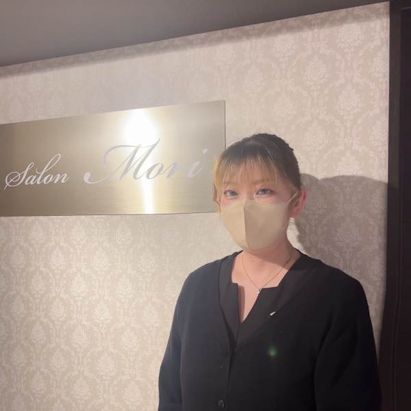 小顔・毛穴洗浄・美白ケアサロン SalonMori【コガオケアナセンジョウビハクケアサロン　サロンモリ】のスタッフ紹介。ナカムラ