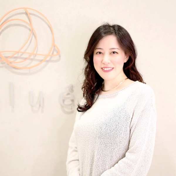まつげケア特化salon olue【マツゲケアトッカサロン オルエ】のスタッフ紹介。マツイ ノゾミ