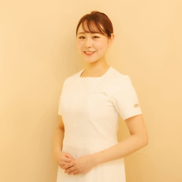 ハイパーナイフ小顔×痩身専門エステCLORE浦和店【ハイパーナイフコガオソウシンセンモンエステクロレウラワテン】のスタッフ紹介。イシカワ