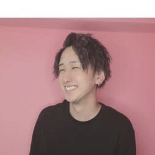 エクステ・ブリーチ・髪質改善トリートメント・縮毛矯正専門店 EDeN エデン 福岡店【エクステ ブリーチ カミシツカイゼントリートメント シュクモウキョウセイセンモンテン エデンフクオカ】のスタッフ紹介。Ryo