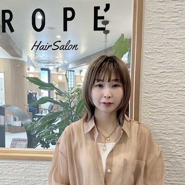 HAIR SALON ROPE’【ヘアーサロンロペ】のスタッフ紹介。うらた