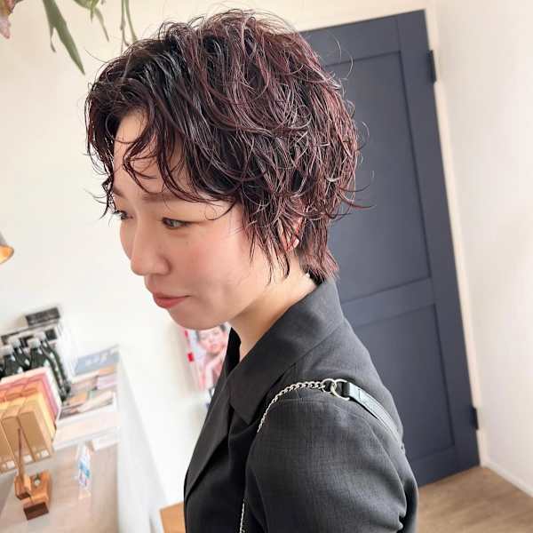 ラベンダーカラーショートパーマスタイル|ARBRE hair&make