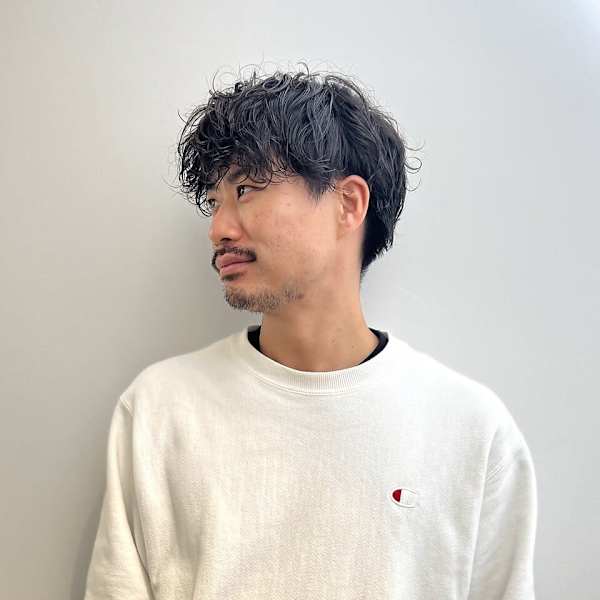 TRESS 表参道【トレス オモテサンドウ】のスタッフ紹介。山先 亮輔