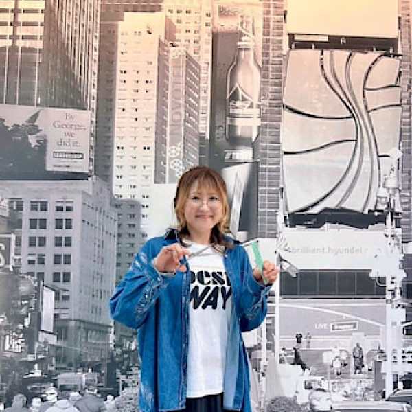 SOHO new york つつじヶ丘店【ソーホーニューヨークツツジガオカテン】のスタッフ紹介。鈴木 裕美