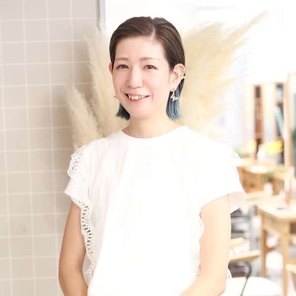 FLORA  treatment&spa 【フローラ】【フローラ トリートメントアンドスパ】のスタッフ紹介。齋藤 瑛巳奈