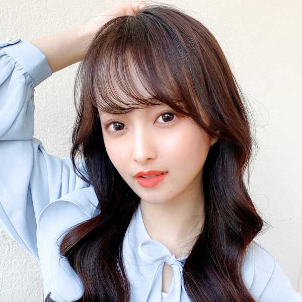 後れ毛が可愛い顔周りハイレイヤーロングチェリーブラウン 