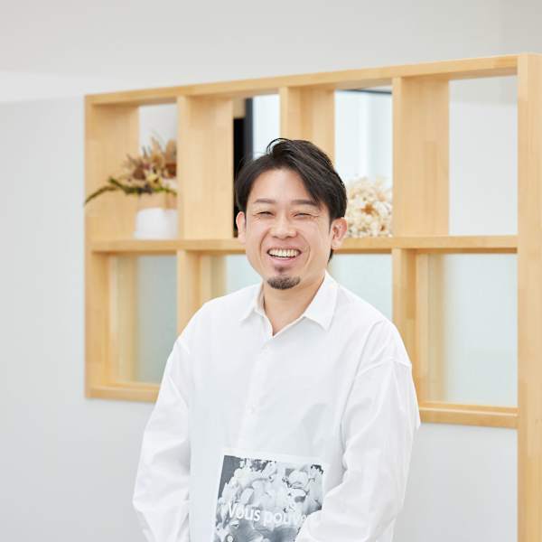 ヘアー・クリエイティブ・ロダン【ヘアー クリエイティブ ロダン】のスタッフ紹介。鈴木 明夫