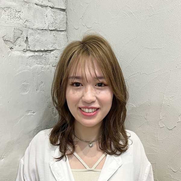 Loco by neolive 門前仲町店【ロコバイネオリーブ モンゼンナカチョウテン】のスタッフ紹介。小林 永佳
