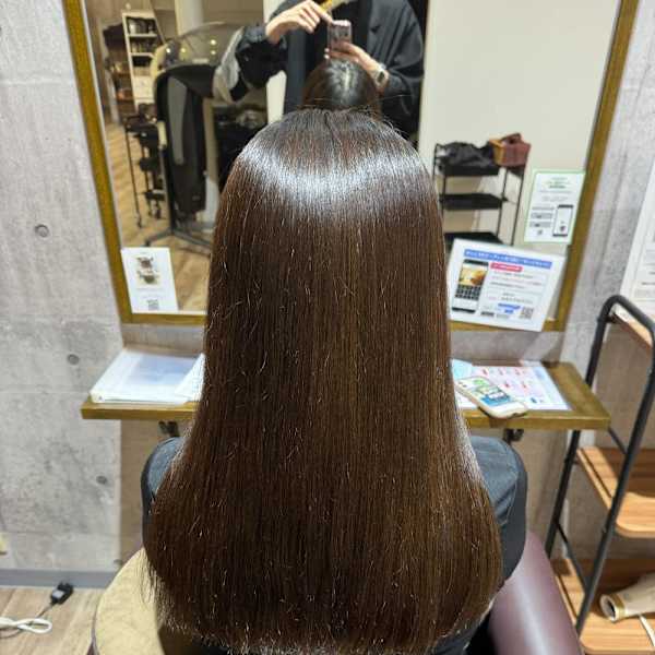 6月7月にかけての梅雨時期は縮毛矯正オススメです