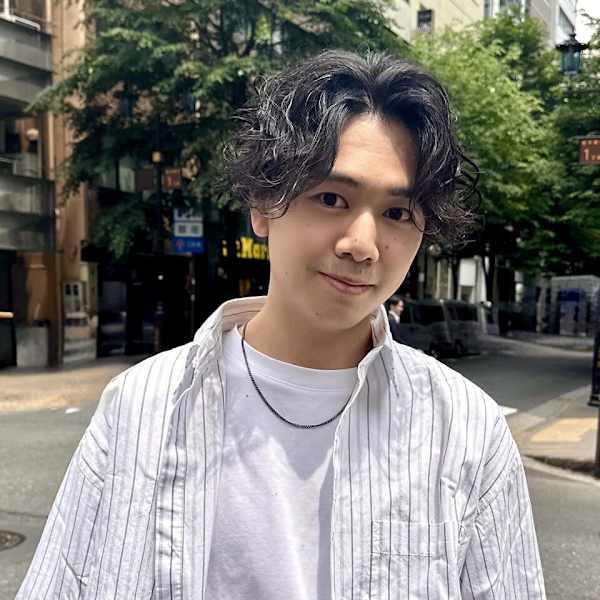 Ammy【アミー】のスタッフ紹介。纐纈 隆介