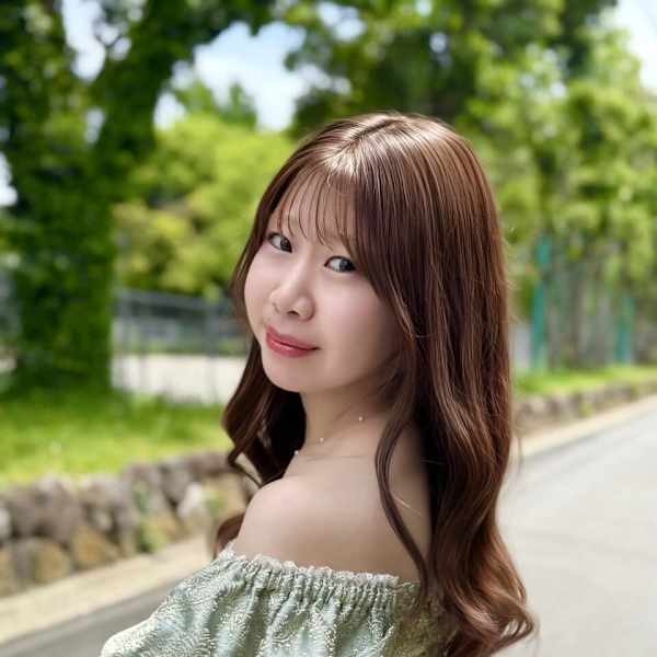 Ammy【アミー】のスタッフ紹介。momona