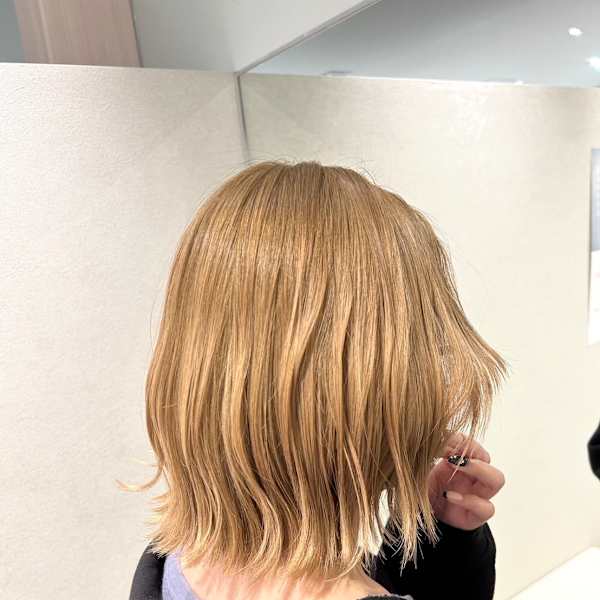 ハイトーン/ハイトーンボブ/ミディアムボブ|THEE