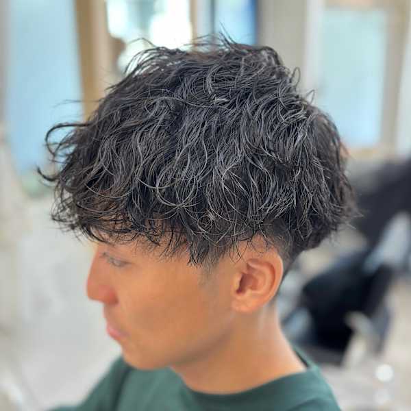 更なるかっこいいへ！波巻きスパイラルパーマ|美容室ポール行徳店 髪質改善ヘッドスパマッサージサロン