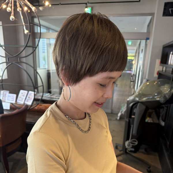 透明感カラー/ブリーチカラー/ベージュ/マッシュショート