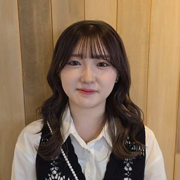 HAIR & MAKE EARTH　志木店【ヘアメイクアースシキテン】のスタッフ紹介。峯崎　響乃