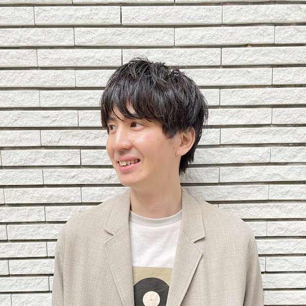 Rowlly【ローリー】のスタッフ紹介。七尾 彰観 髪質改善