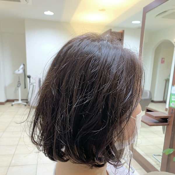 ゆるふわミディアムボブ