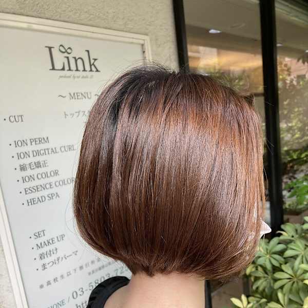 大人かわいい艶髪前下がりボブ