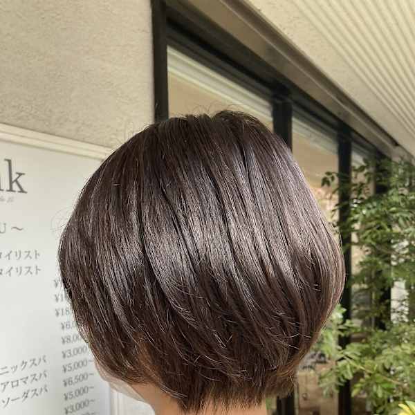 毛先パーマで簡単スタイリング！好感度アップショート