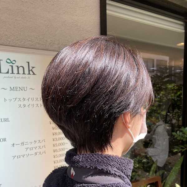 襟足すっきり大人かわいいショート