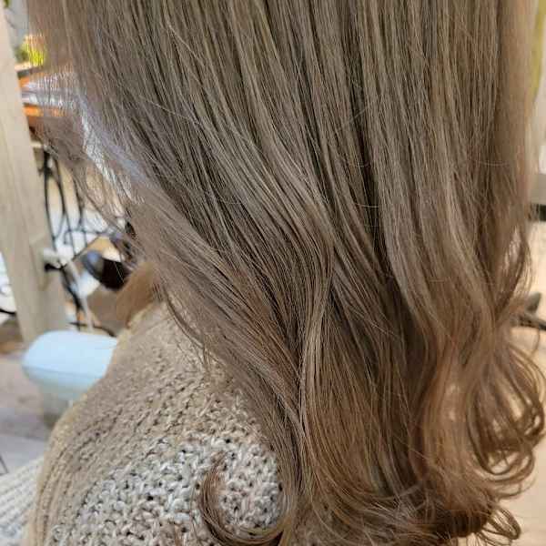 【'BEBE(ベベ)/札幌市・大通・狸小路】カラー