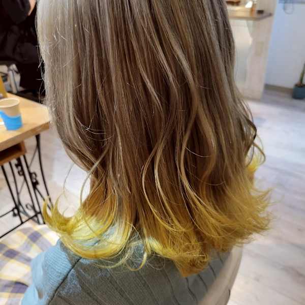 【'BEBE(ベベ)／札幌市・大通・狸小路】カラー