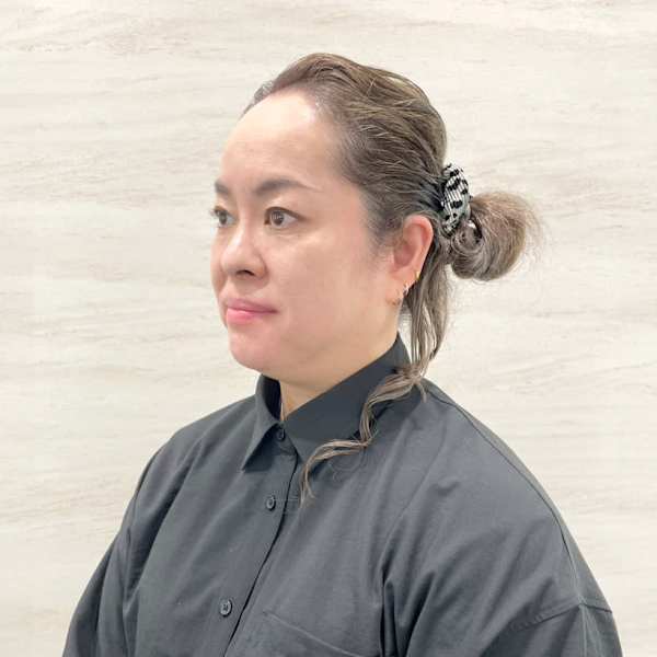 ヘアーサロン ソシエ ココリア多摩センター店【ヘアーサロン ソシエ ココリアタマセンターテン】のスタッフ紹介。上滝 則子