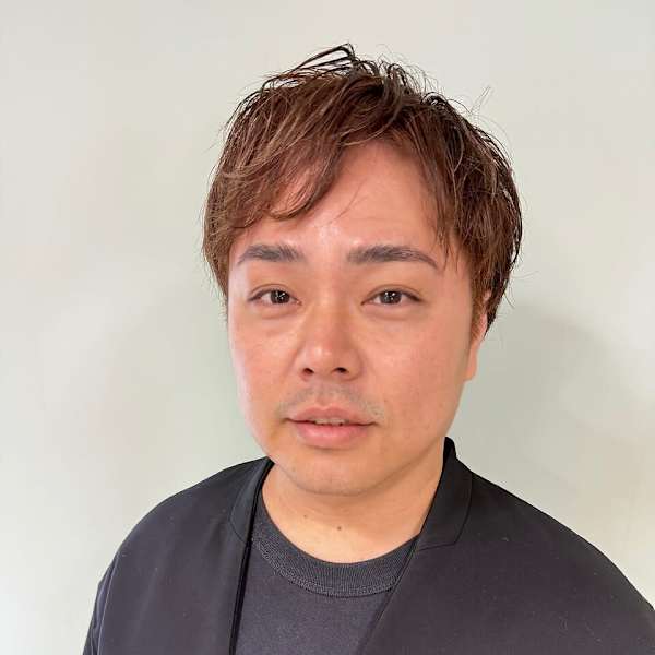 Nana【ナナ】のスタッフ紹介。西岡 佳吾