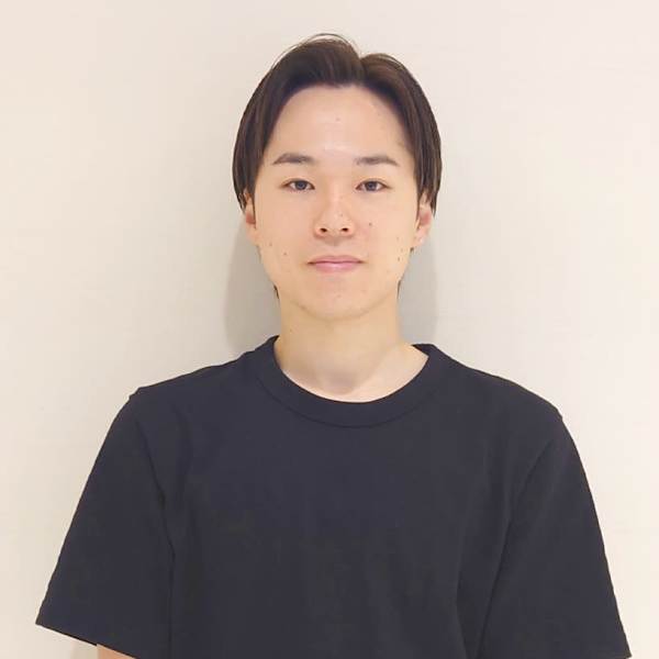 ヘアーサロン ソシエ セレオ八王子店【ヘアーサロン ソシエ セレオハチオウジテン】のスタッフ紹介。森田 玲央