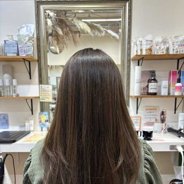 軽やかレイヤースタイル