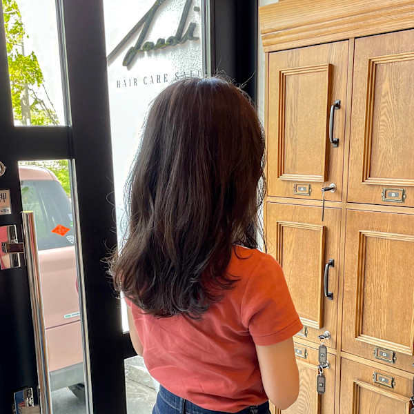 グレージュアッシュ×セミロング(白髪染め可)|Laedi