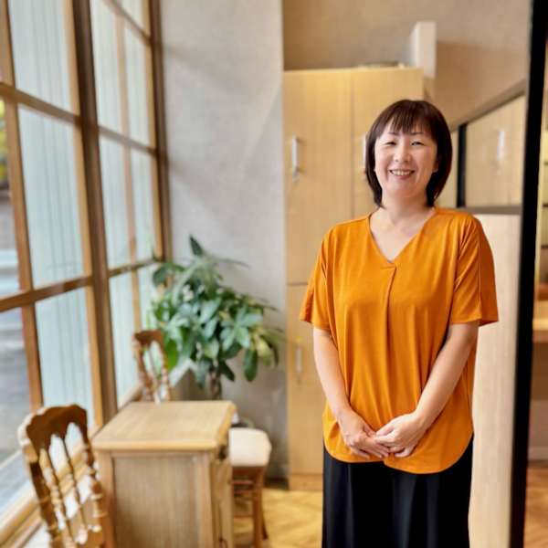 美髪・頭皮メンテナンスケアサロンRe:care【ビハツ トウヒメンテナンスケアサロン リカレ】のスタッフ紹介。小池 頼子