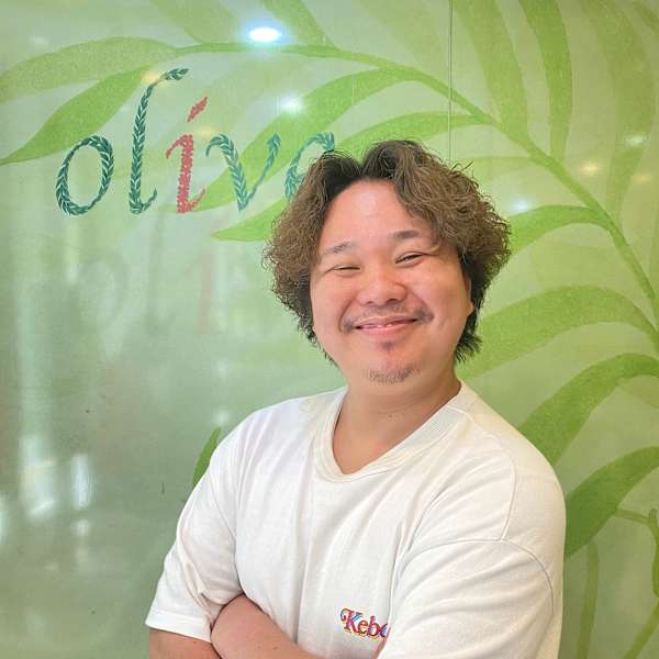 Hair studio Olive 南森町店【ヘアースタジオオリーブミナミモリマチテン】のスタッフ紹介。脇坂 誠也